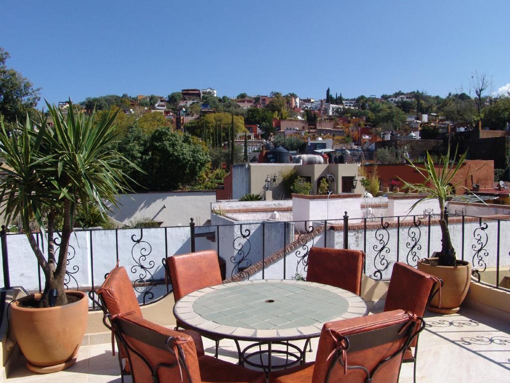 Casa Del Tio Hotel Boutique Сан-Міґель-де-Альєнде Екстер'єр фото Rooftop in Santa Fe